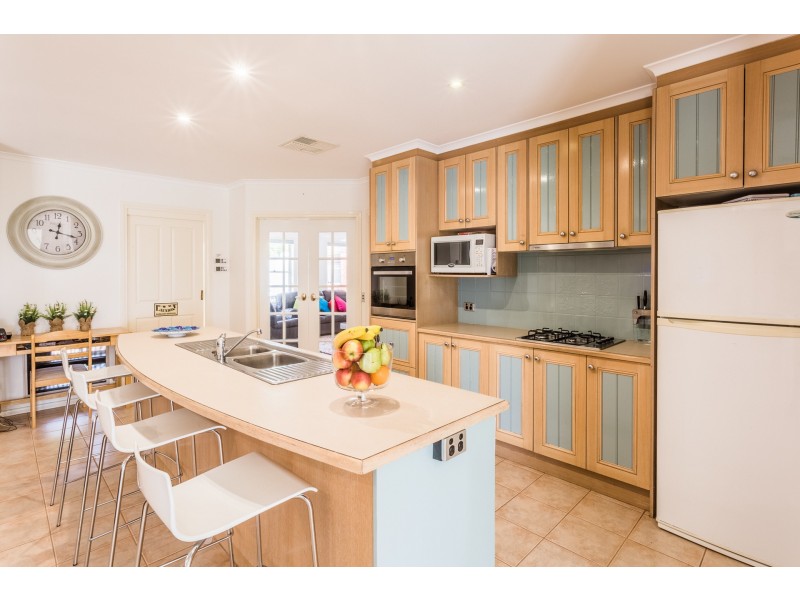 8 Charters Drive, Moama NSW 2731