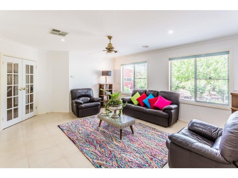 8 Charters Drive, Moama NSW 2731