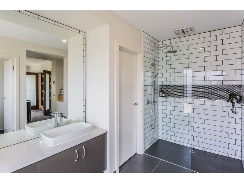 39 Park Avenue, Echuca VIC 3564