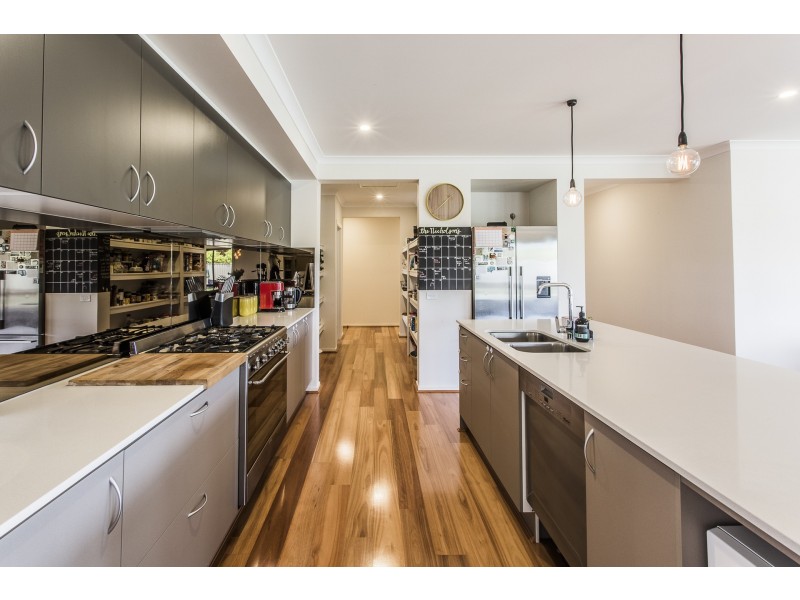 39 Park Avenue, Echuca VIC 3564