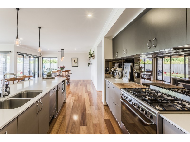 39 Park Avenue, Echuca VIC 3564