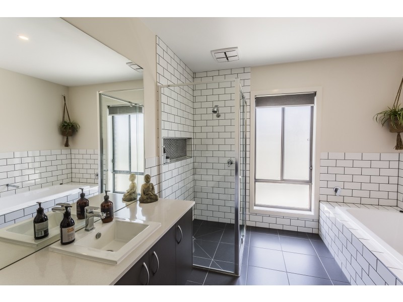 39 Park Avenue, Echuca VIC 3564