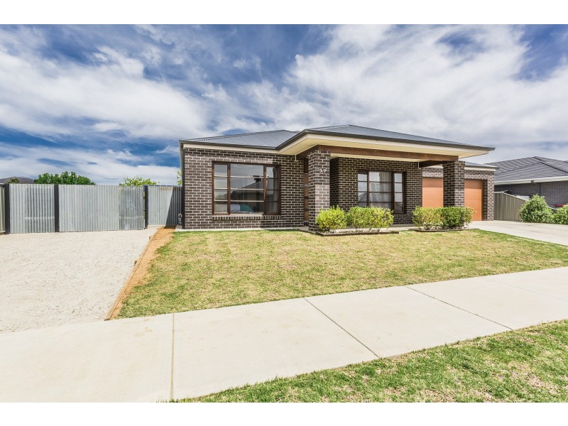 39 Park Avenue, Echuca VIC 3564