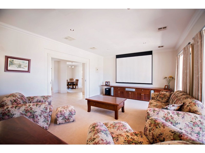 8 Boyes Street, Moama NSW 2731