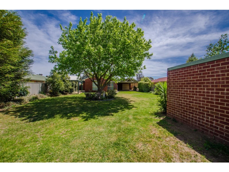 14 Illawarra Drive, Echuca VIC 3564