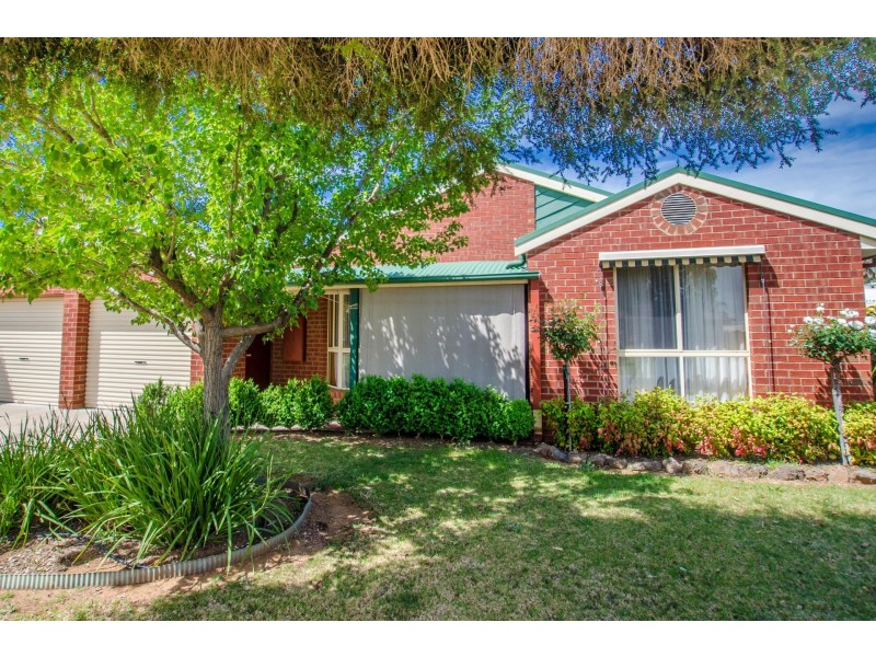 14 Illawarra Drive, Echuca VIC 3564