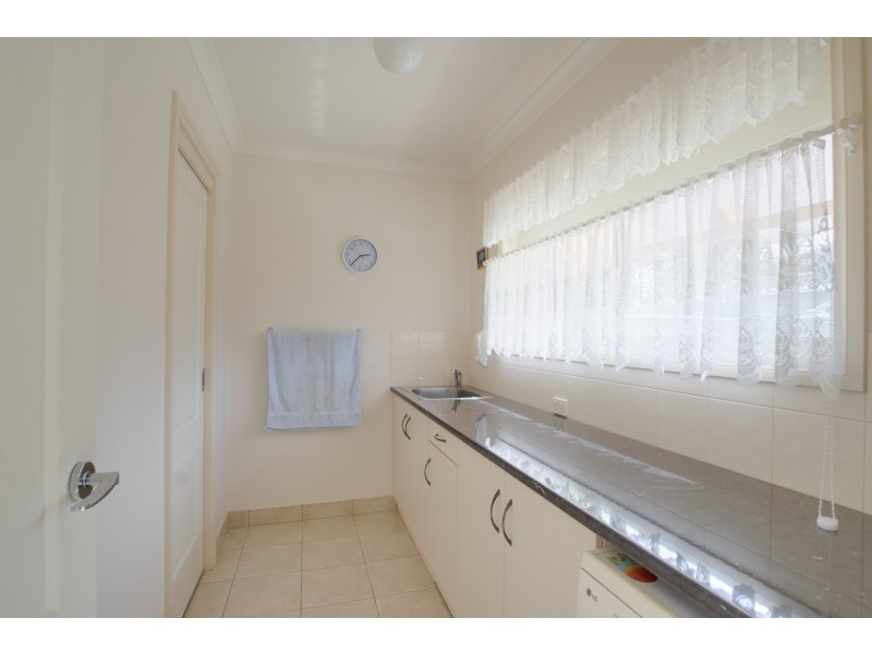 24 Westwood Place, Echuca VIC 3564