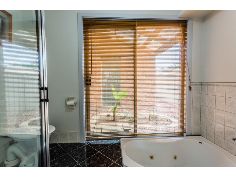 9 Maggie Court, Echuca VIC 3564