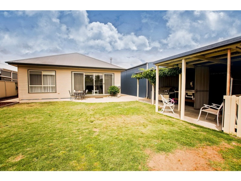 72 Eyre Street, Echuca VIC 3564