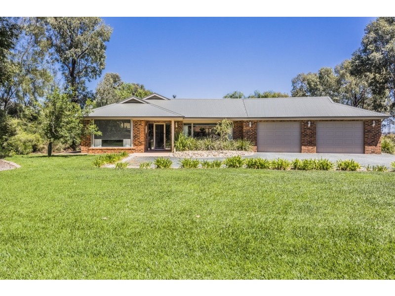 81 Wharparilla Drive, Echuca VIC 3564