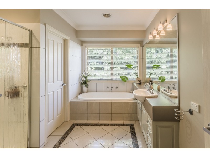 81 Wharparilla Drive, Echuca VIC 3564