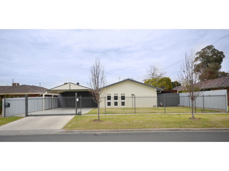 41 Regent Street, Moama NSW 2731