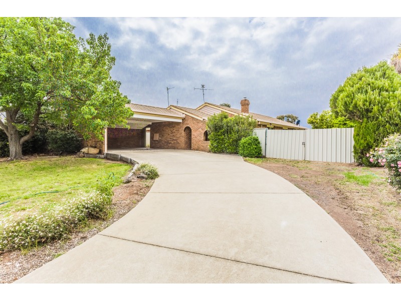 1 Tyro Court, Moama NSW 2731