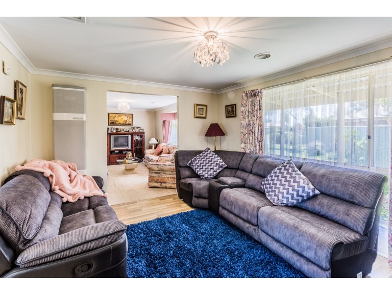 67 Woodlands Circuit, Echuca VIC 3564