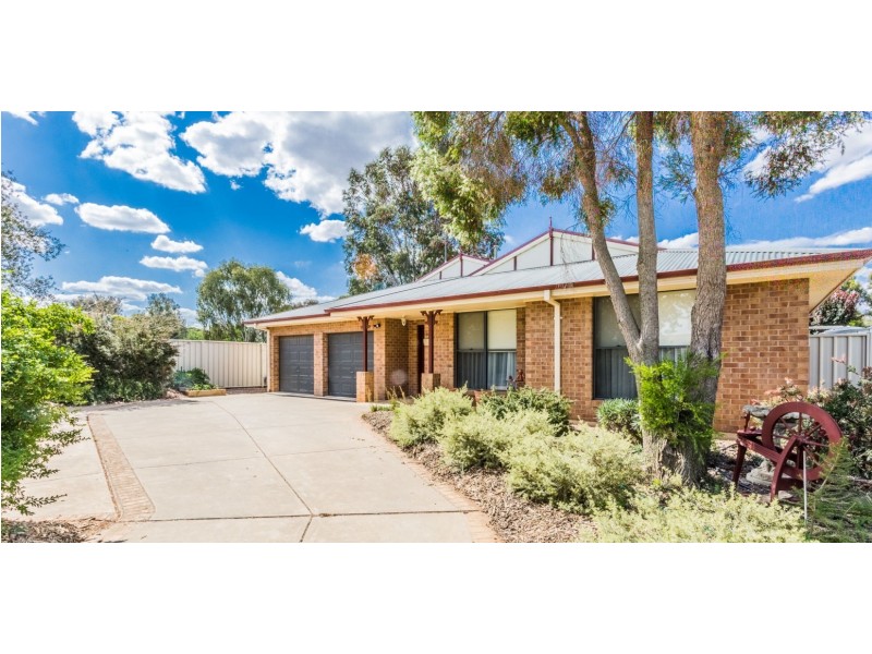 13 Kingfisher West Drive, Moama NSW 2731