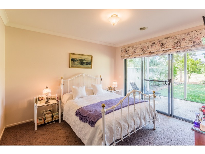 13 Kingfisher West Drive, Moama NSW 2731