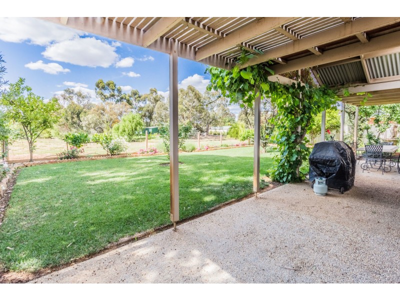 13 Kingfisher West Drive, Moama NSW 2731