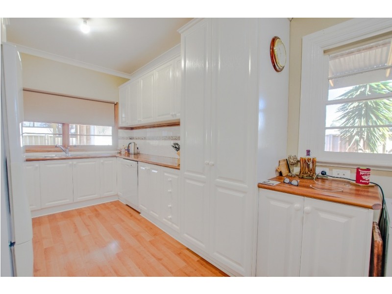 15 Livingstone Street, Mathoura NSW 2710