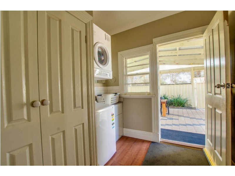 15 Livingstone Street, Mathoura NSW 2710