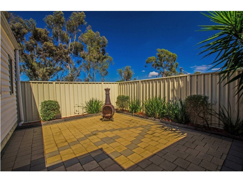15 Livingstone Street, Mathoura NSW 2710