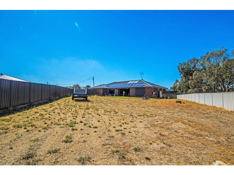 5 Dolan Court, Mathoura NSW 2710