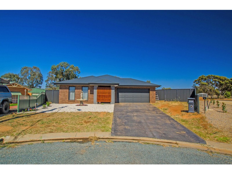 5 Dolan Court, Mathoura NSW 2710