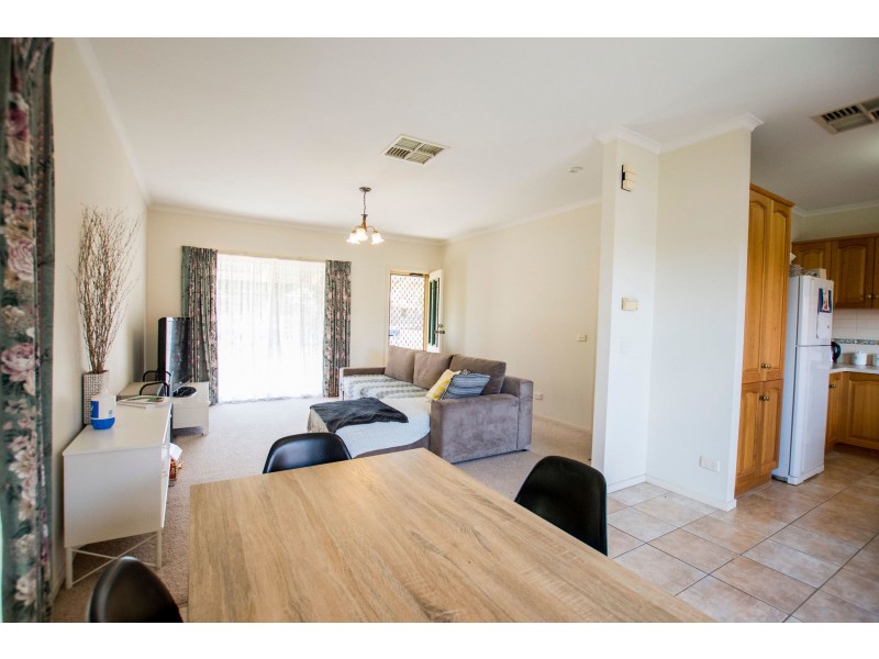 1/117 Hovell Street, Echuca VIC 3564