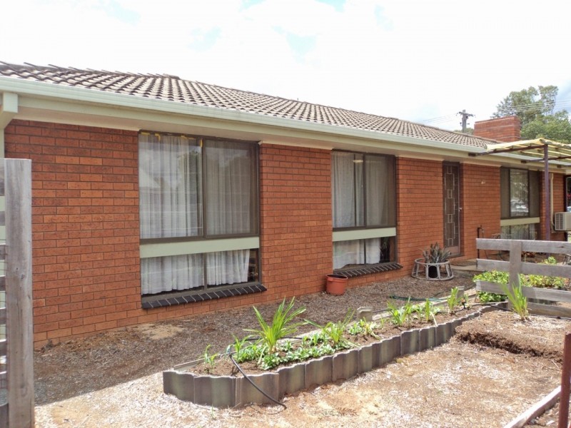 33 Livingstone Street, Mathoura NSW 2710