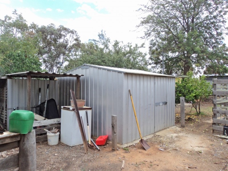 33 Livingstone Street, Mathoura NSW 2710