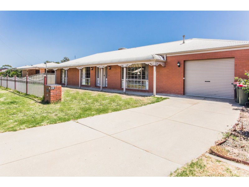 48 Elizabeth Street, Echuca VIC 3564