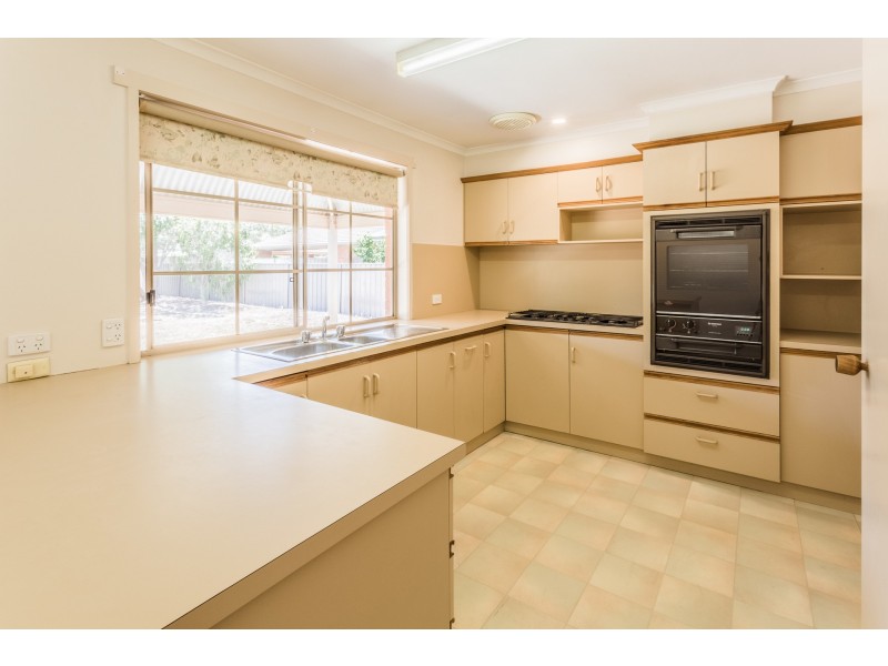 48 Elizabeth Street, Echuca VIC 3564