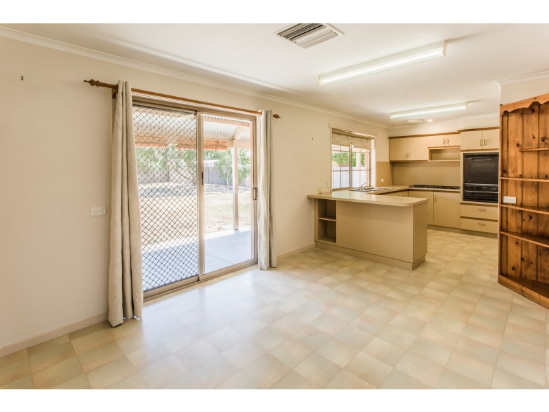 48 Elizabeth Street, Echuca VIC 3564
