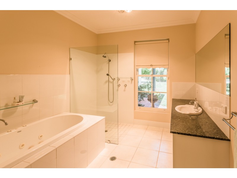 20 Maidensmith Drive, Moama NSW 2731