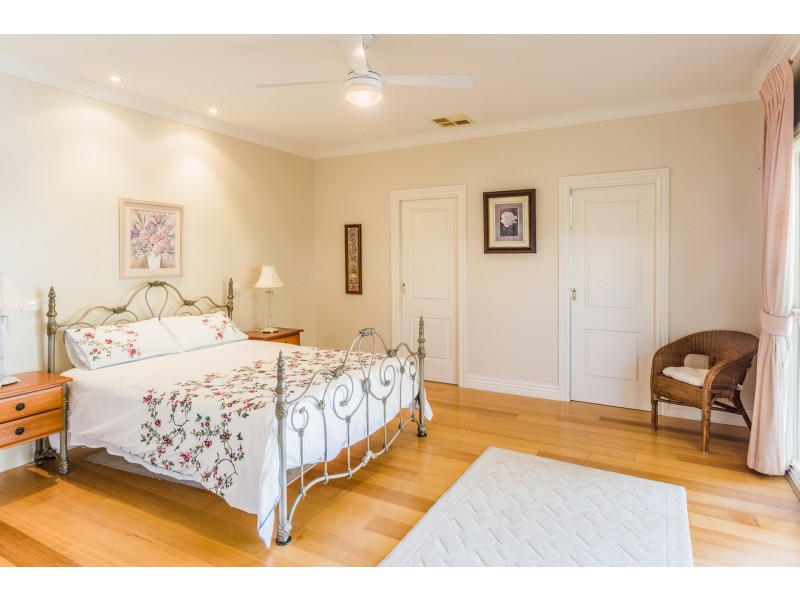 20 Maidensmith Drive, Moama NSW 2731