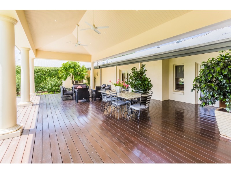 20 Maidensmith Drive, Moama NSW 2731