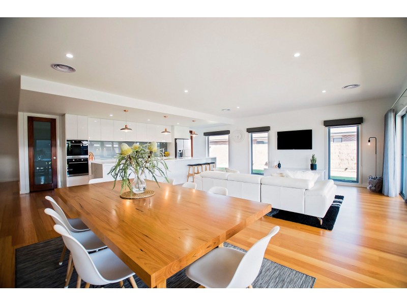 6 Yellow Gum Court, Moama NSW 2731