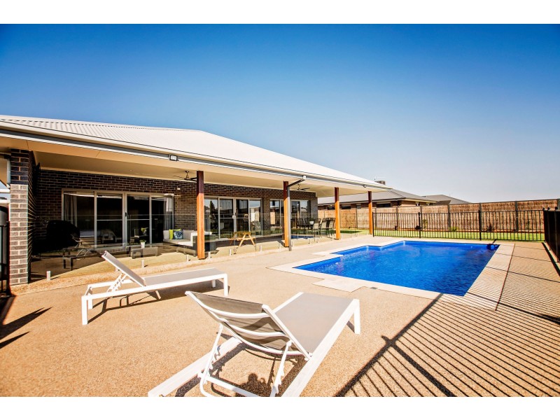 6 Yellow Gum Court, Moama NSW 2731