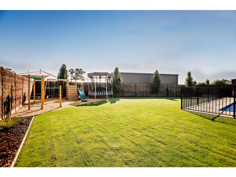 6 Yellow Gum Court, Moama NSW 2731