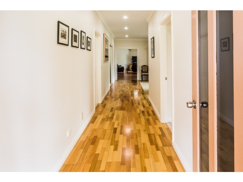 24 Wallingford Court, Echuca VIC 3564