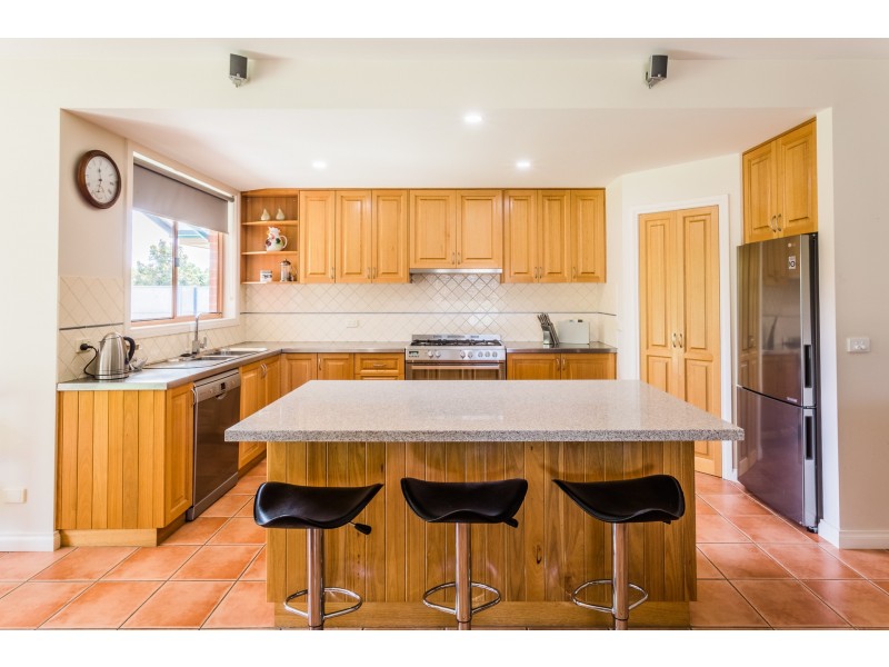 24 Wallingford Court, Echuca VIC 3564