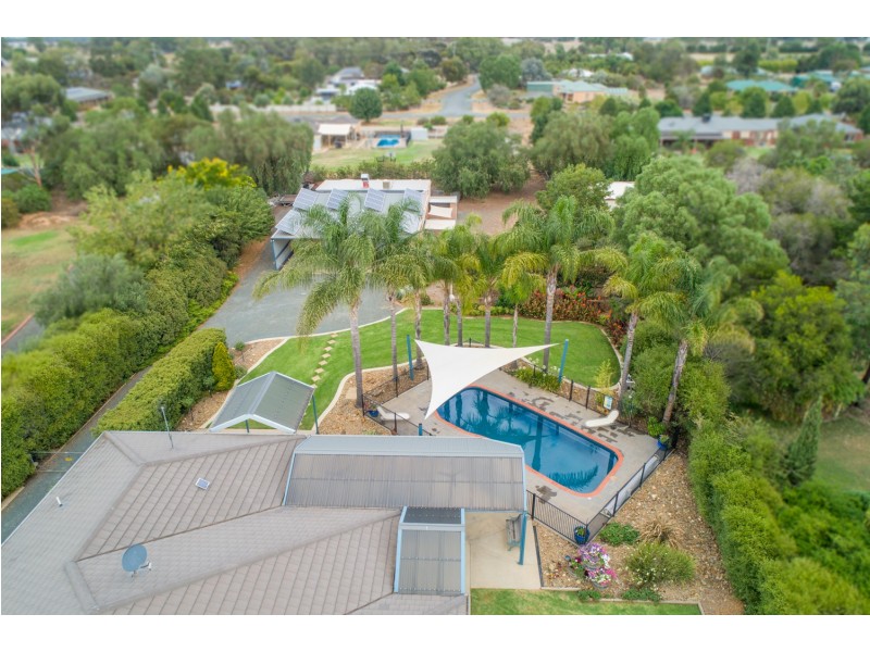 24 Wallingford Court, Echuca VIC 3564