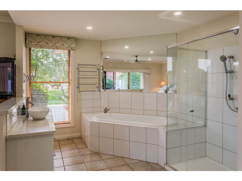 24 Wallingford Court, Echuca VIC 3564