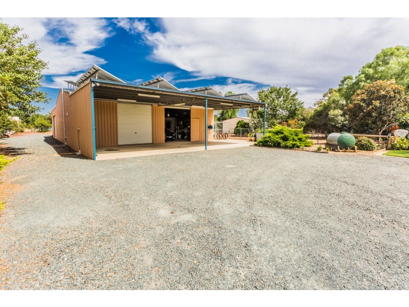 24 Wallingford Court, Echuca VIC 3564
