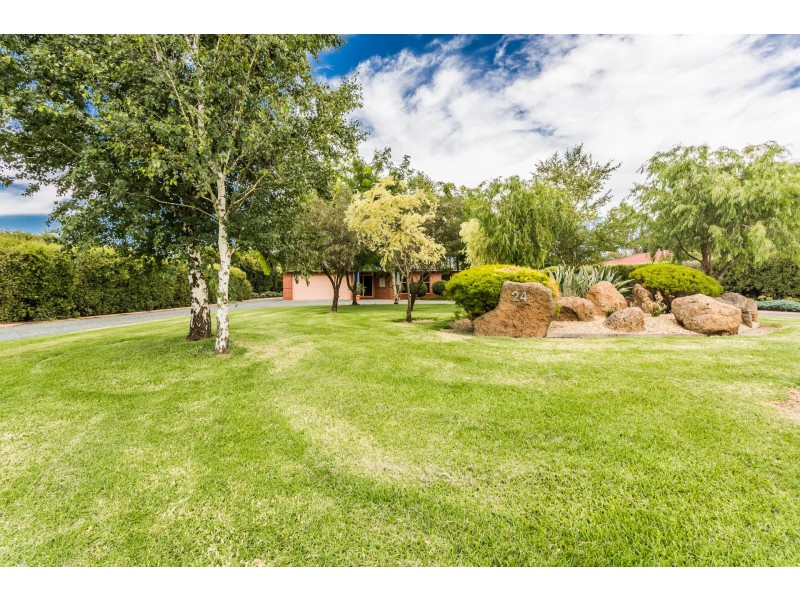 24 Wallingford Court, Echuca VIC 3564