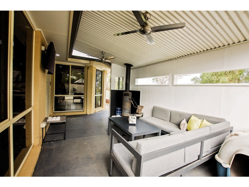 35 Woodlands Circuit, Echuca VIC 3564