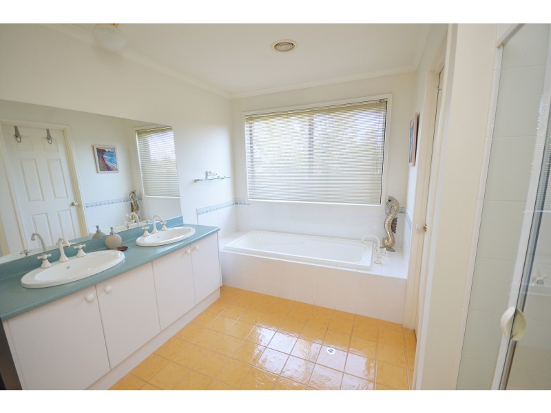 5 Kirkwall Court, Moama NSW 2731