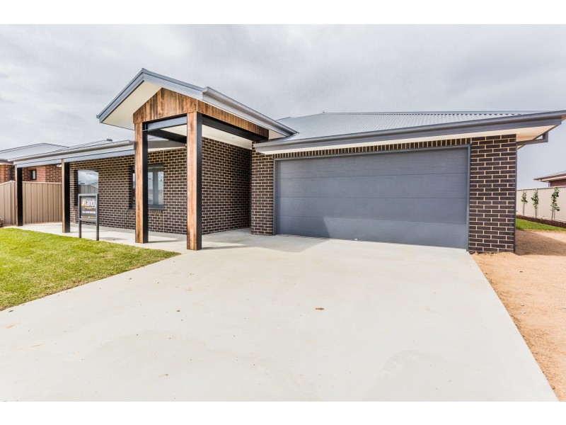 9 Magnolia Drive, Echuca VIC 3564