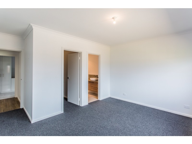 9 Magnolia Drive, Echuca VIC 3564