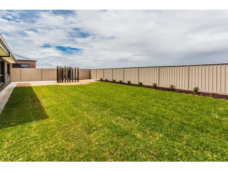 9 Magnolia Drive, Echuca VIC 3564