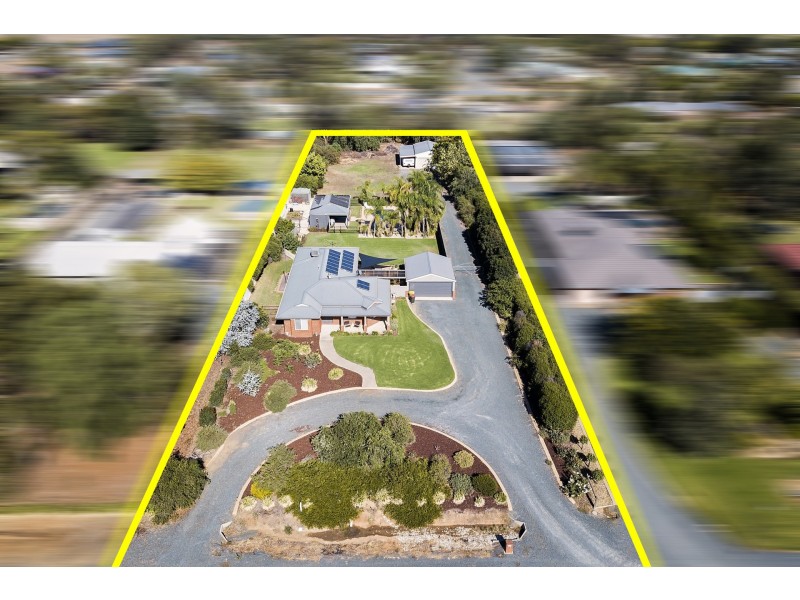 28 Wallingford Court, Echuca VIC 3564